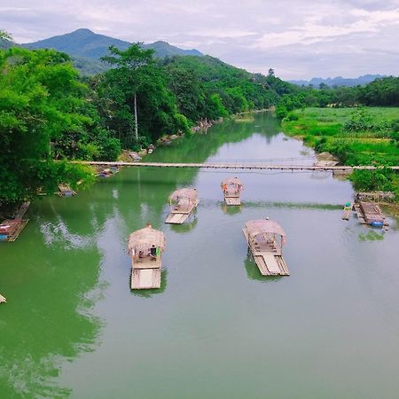 Thai House Pu Luong - Century Old Stilt House With Terrace Views Huong Ba Thuoc Exteriér fotografie