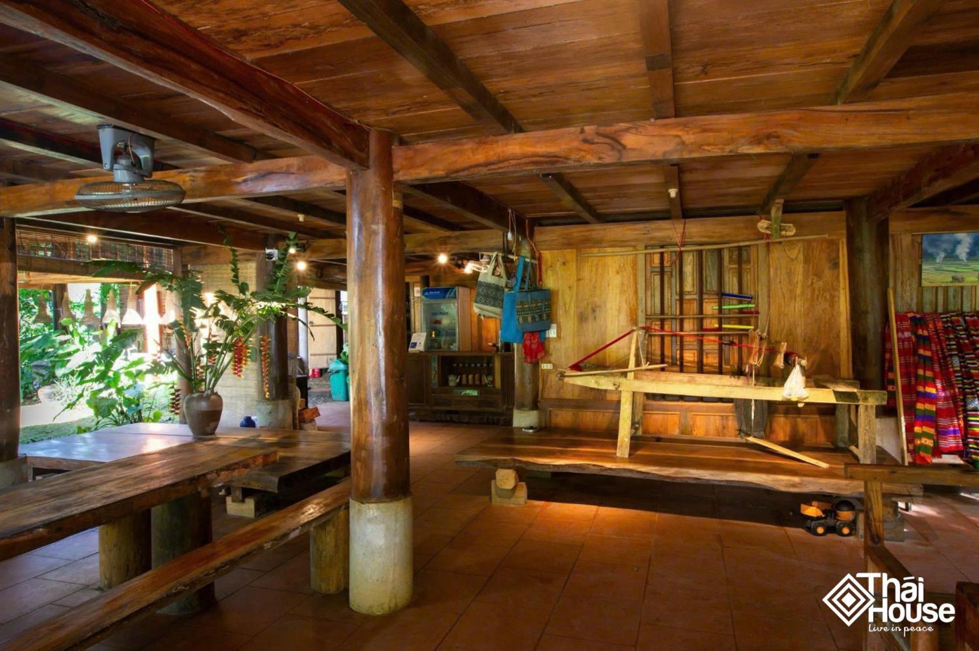 Thai House Pu Luong - Century Old Stilt House With Terrace Views Huong Ba Thuoc Exteriér fotografie
