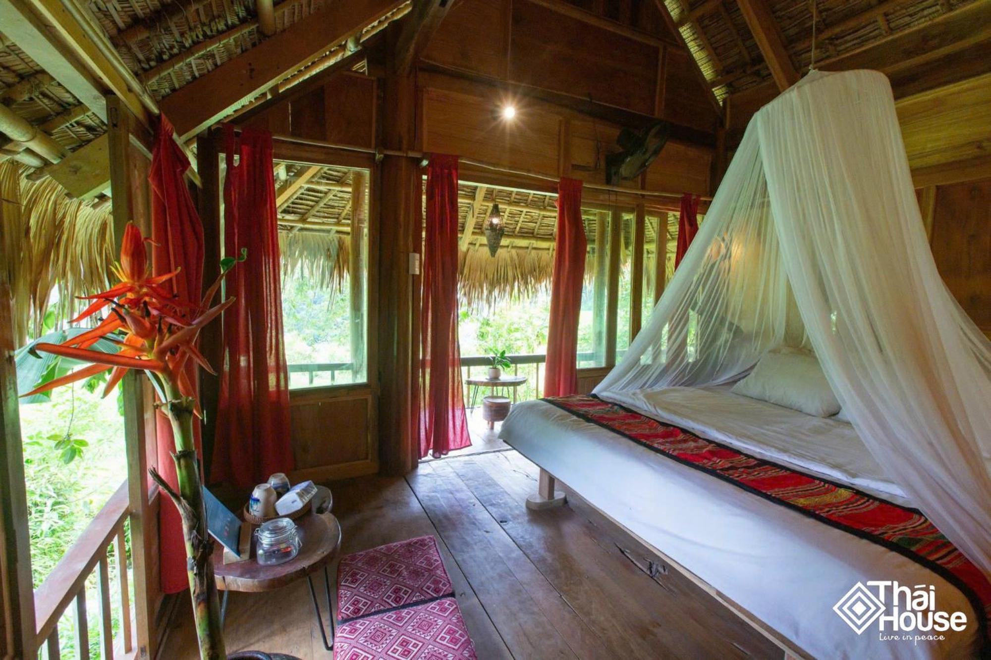 Thai House Pu Luong - Century Old Stilt House With Terrace Views Huong Ba Thuoc Exteriér fotografie